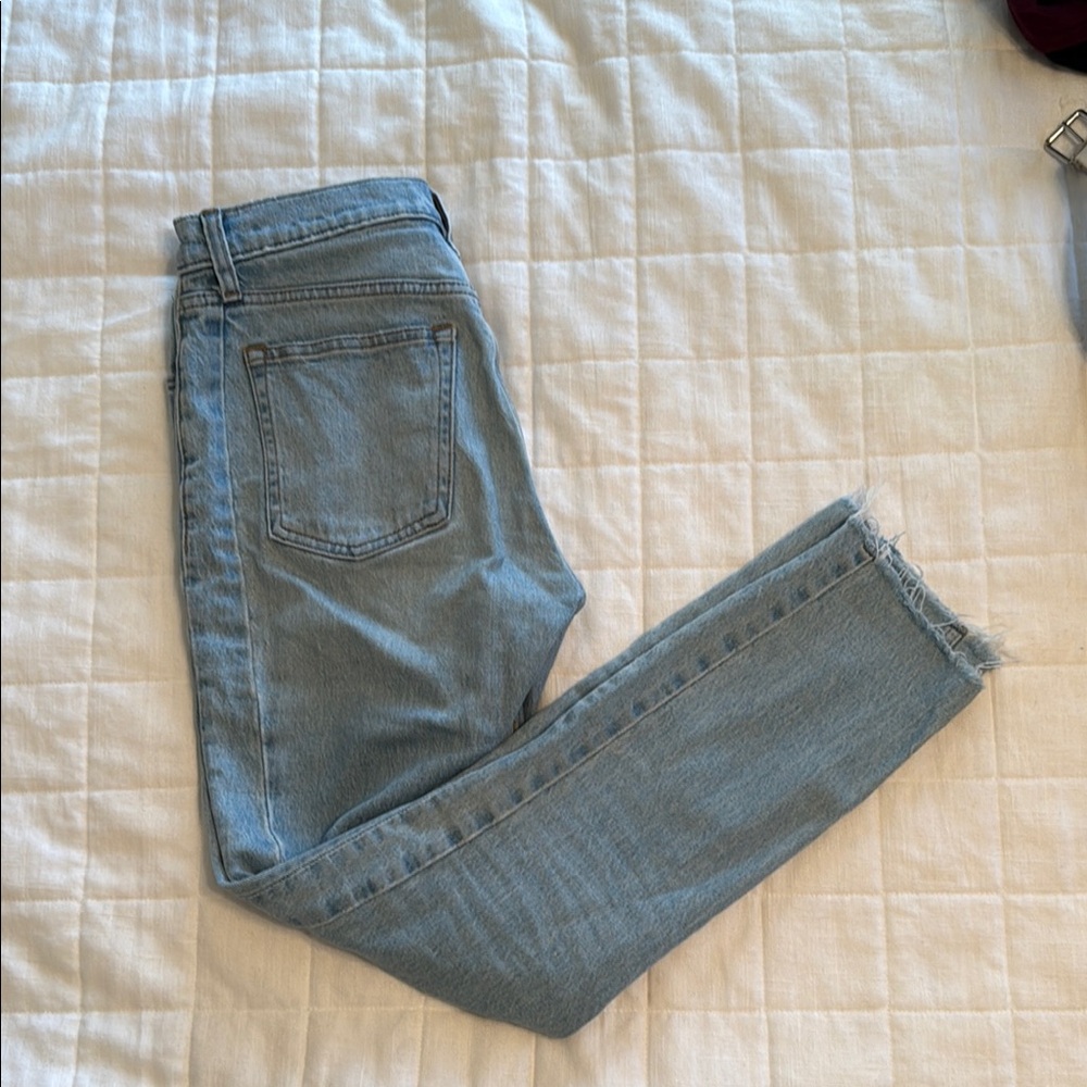 Abercrombie & Fitch The Skinny High Rise Jeans